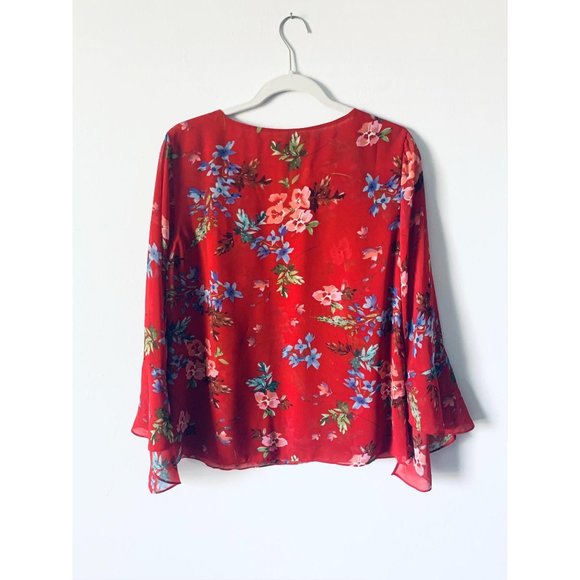 Cabi Devoted Blouse Red Floral Bell Sleeves S - Picture 7 of 8